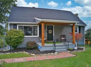 3922 Fieldcrest Dr, Dayton, OH 45431
