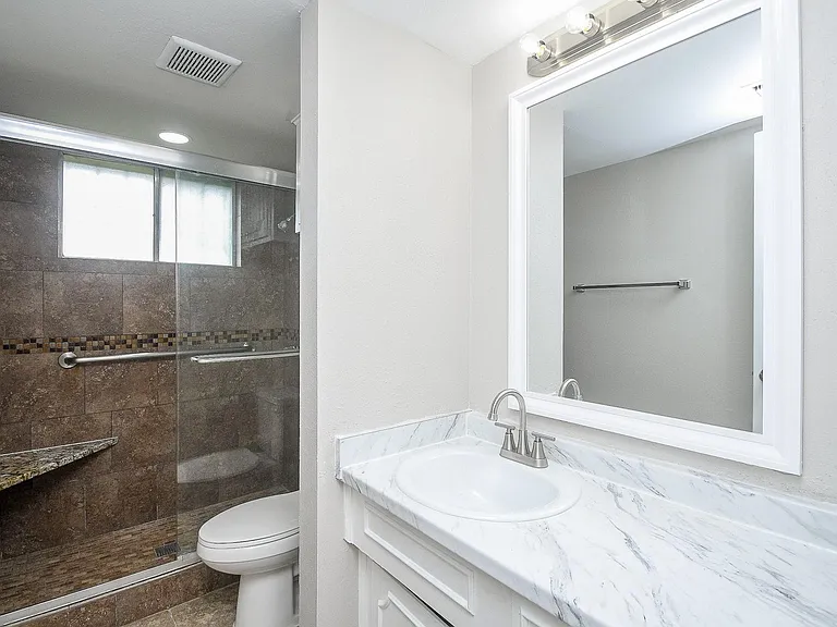 12610 Plum Meadow Ln — Photo 10