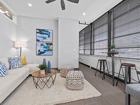 5th image of 3611 Colley Ave #200