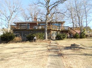 124 N Lake Dr, Hillsboro, MO 63050