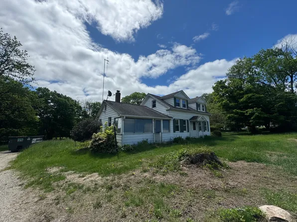 602 Pomfret Street, Putnam, CT 06260