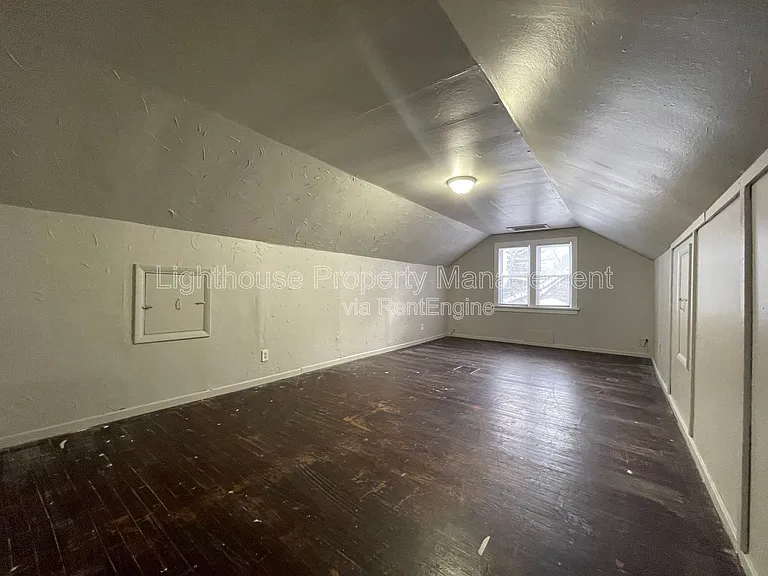 232 E Lincoln Ave — Photo 17