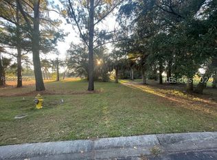 39 Shear Water Dr, Hilton Head Island, SC 29926