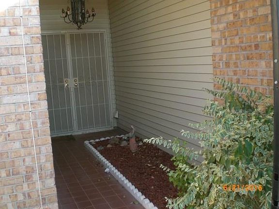 2nd image of 4926 Round Rock Dr