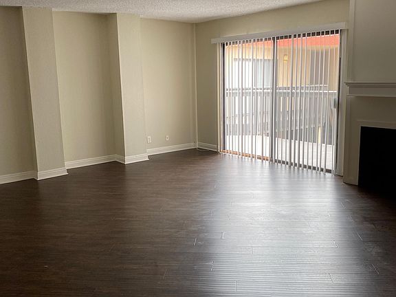 4th image of 415 N Broadway APT 7