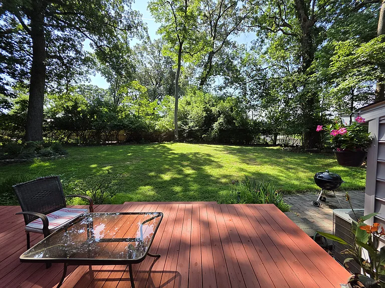 11 Bowie Ct — Photo 8