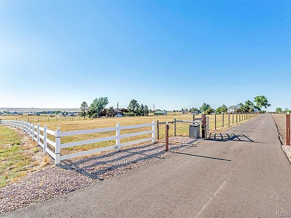 5th image of 7567 Sun Country Drive