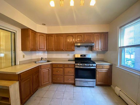 5th image of 31-77 140th St Floor 2