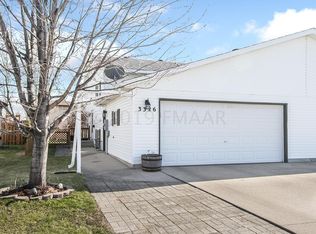 3326 30th Ave S, Fargo, ND 58103