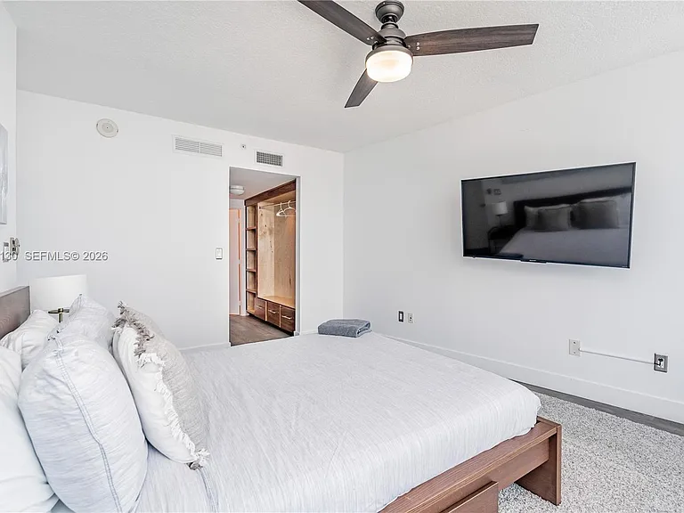 1750 N Bayshore Dr #3914 — Photo 19