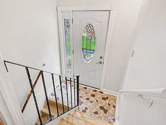 5th image of 325 Summit Ave