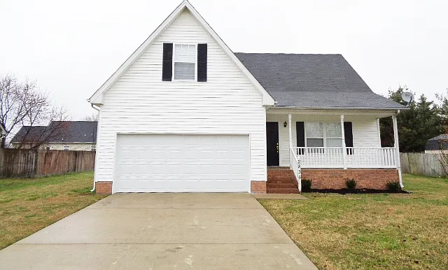 3 bed, 2.5 bath, 1793 sqft, $2,140 — Photo 1