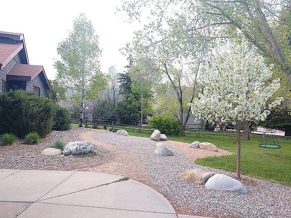 2nd image of 812 Brush Creek Ct