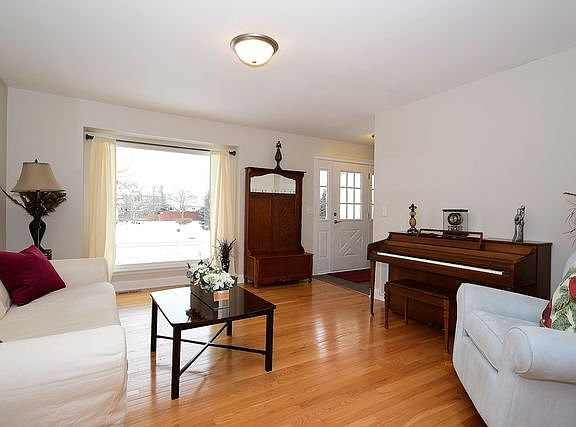 2nd image of 1170 Dovercliff Way