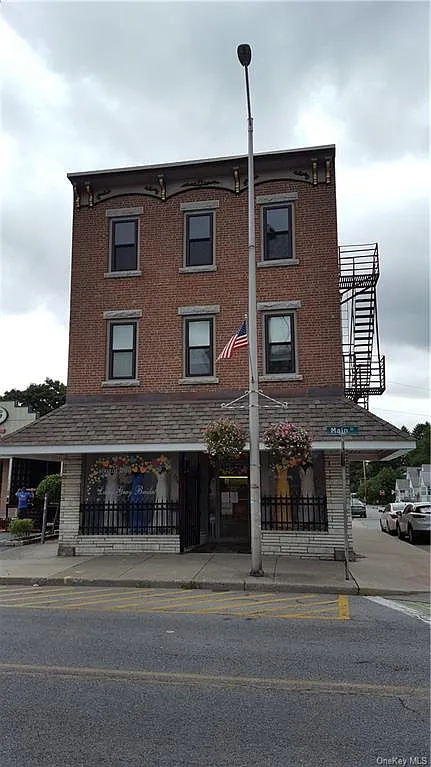 2 bed, 913 sqft, $2,650 — Photo 1