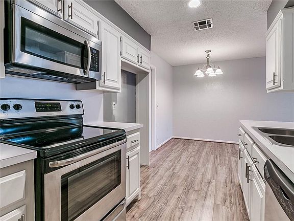 4th image of 2616 N Peniel Ave