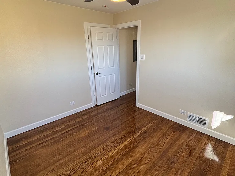 2220 Ames St #2220 — Photo 11