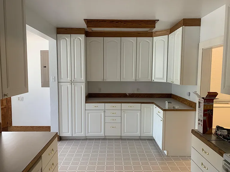 304 S Anderson St — Photo 5