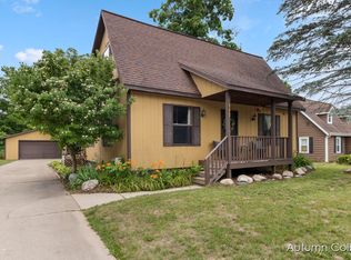 115 Center St, Saranac, MI 48881