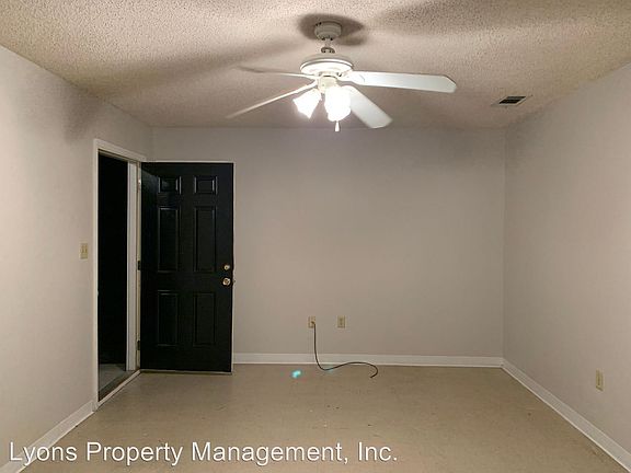 2nd image of 1507 Woodard St