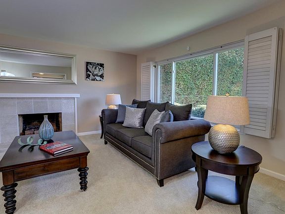 4th image of 2699 Iversen Ct