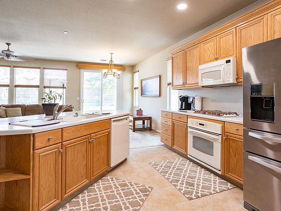 5th image of 2340 Mendocino Dr