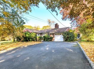 219 Little Hill Dr, Stamford, CT 06905
