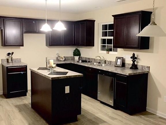 3rd image of 3007 Desmond Woods Dr