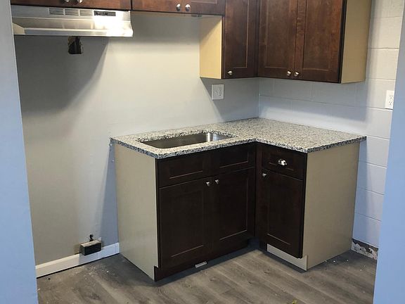 5th image of 6641 Cedar Ave