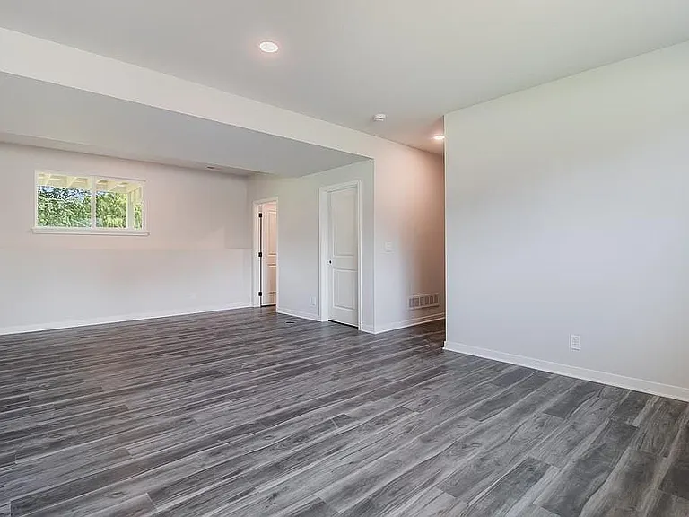 21328 W 216th St — Photo 19