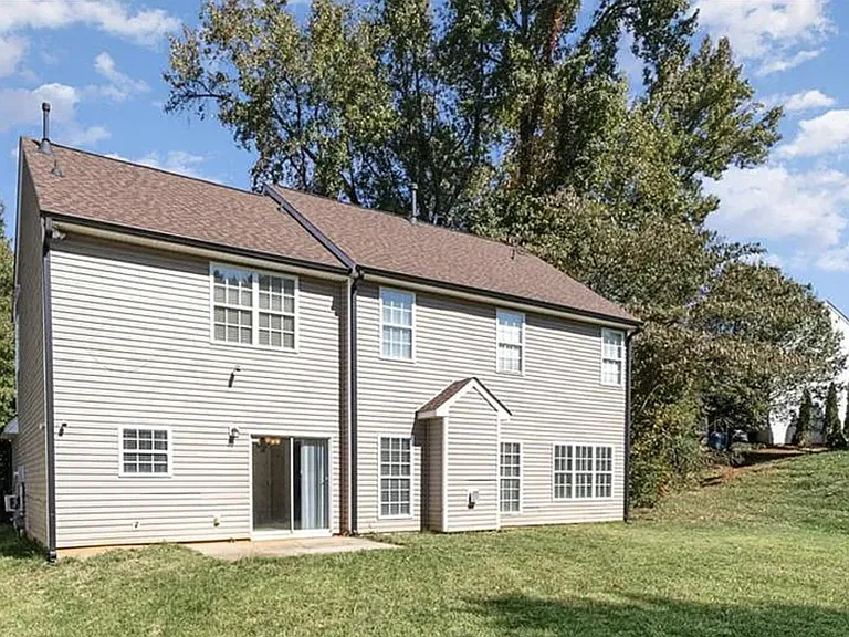 1212 Oakdale Commons Ct — Photo 17