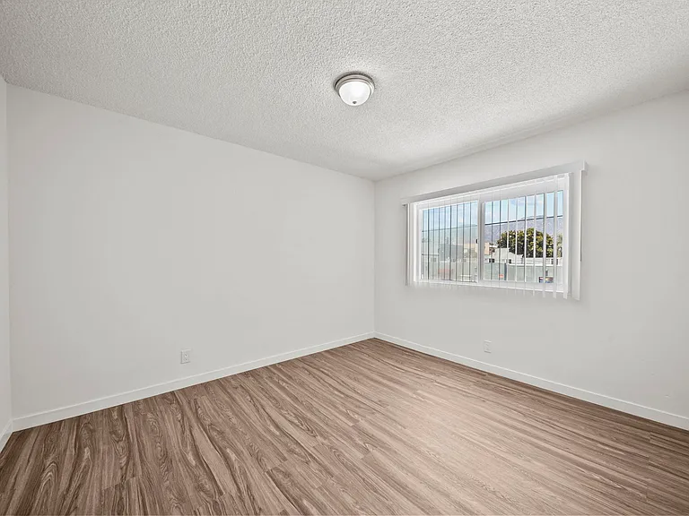 231 Justin Ave #7 — Photo 12