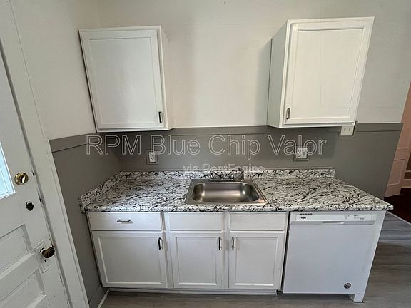 5th image of 2119 Cathedral Ave APT 1