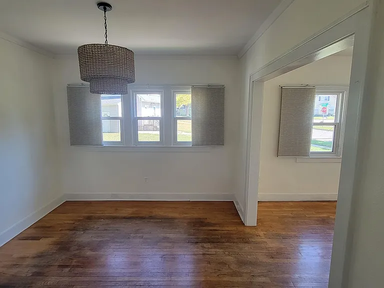 505 Graceland St NE — Photo 11