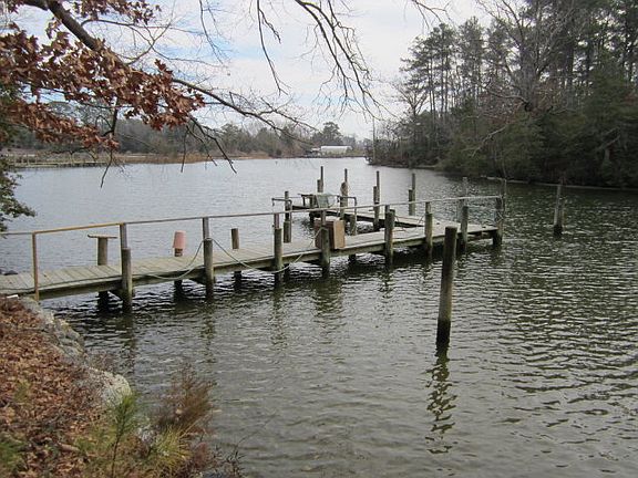 2nd image of 411 Cranes Pond Ln