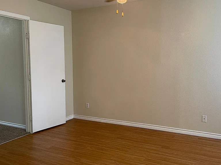 7815 Kingsbury Way #3 — Photo 8