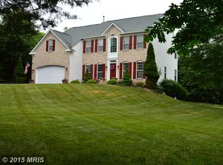 17922 Teri Dr, Derwood, MD 20855
