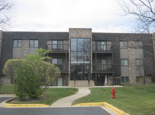 1464 Stonebridge Cir APT E5, Wheaton, IL 60189