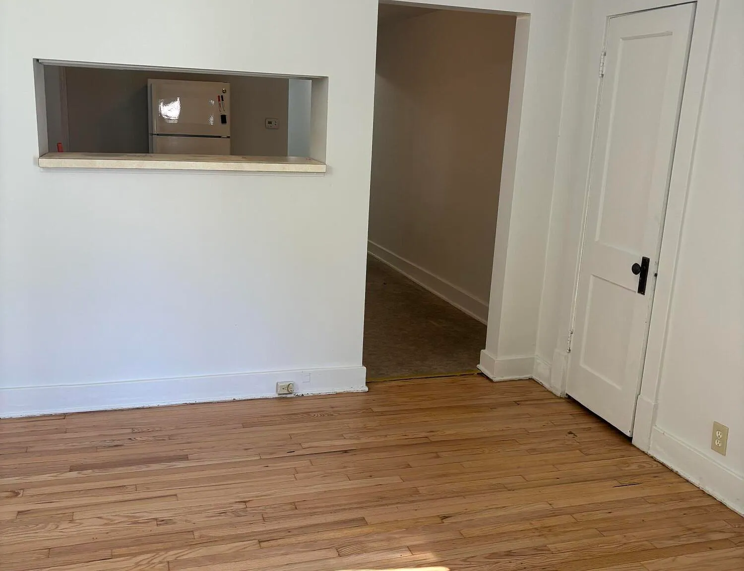 1 bed, 1.0 bath, 500 sqft, $885 — Photo 3