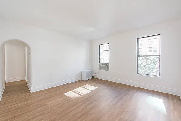 Rented by Thor Equities | media 21