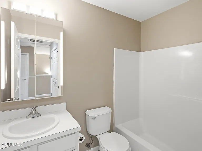 5 Manhattan Dr #63 — Photo 17