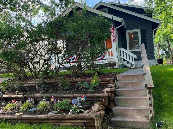1306 NW Grove Ave, Topeka, KS 66606