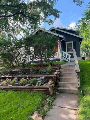 1306 NW Grove Ave, Topeka, KS 66606