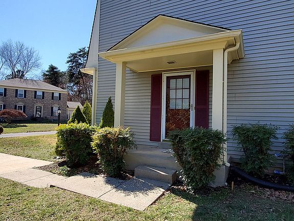 3rd image of 15582 Northgate Dr