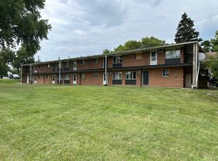 250 N Entrance Ave APT 1B, Kankakee, IL 60901
