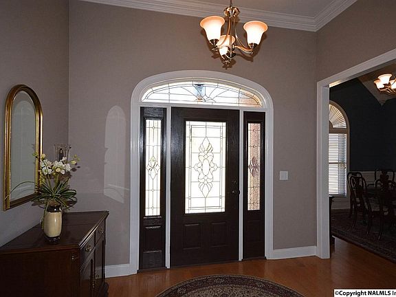 3rd image of 6612 Hampton Bend Cir SE