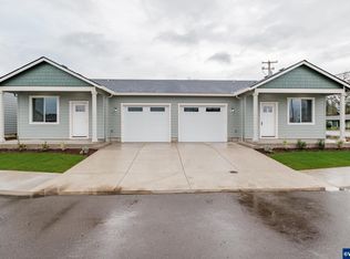 2483 Roll Tide 2485 Ct, Lebanon, OR 97355