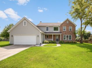 8265 Courtney Dr, Fishers, IN 46038