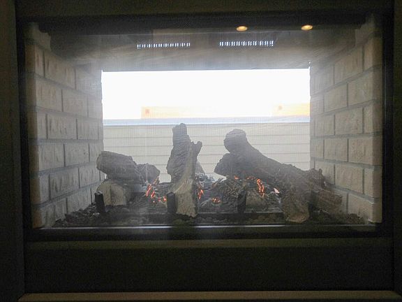 2-way fireplace on roof terrace patio, 4th-floor