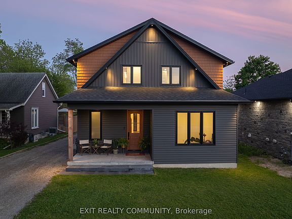3rd image of 3913 Egremont Rd